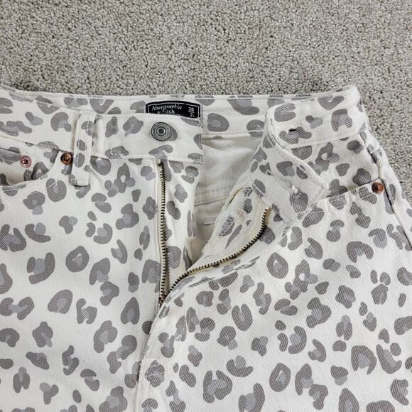 Abercrombie & Fitch Womens Mom Jeans 2 White Gray Leopard Raw Hem Slim Fit Denim - Picture 9 of 12